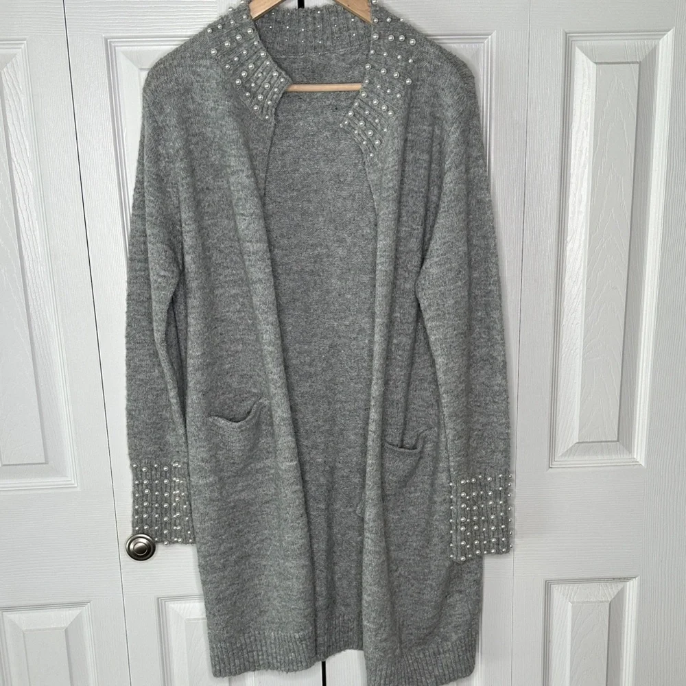 Selfie Coulture Open Front Gray Sweater with Faux Pearl Accents 45% Cotton EUC